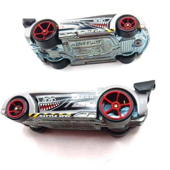 2011 Hot Wheels Battle Spec #55 Gray 1:64 Diecast Lot Of 2 - Picture 8 of 9